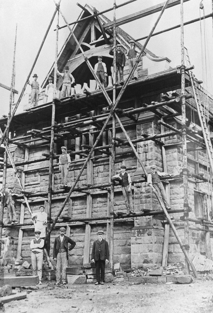 St. Saviour's being built, c. early 1908